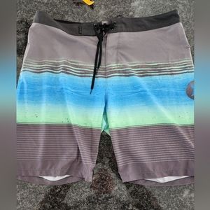 Hurley 36 board shorts